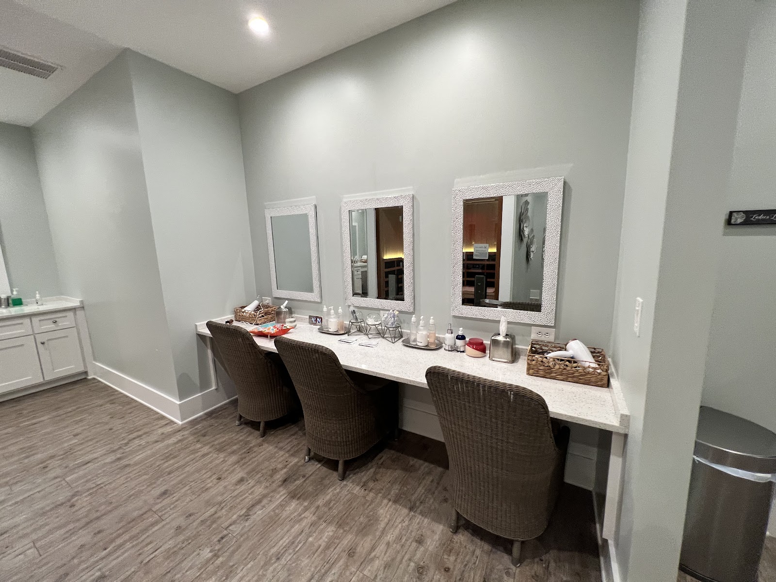 Whisper Creek Spa nail photo 2